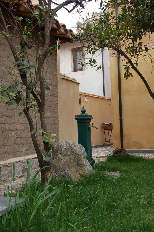La Corte Di Lucina Terralba Экстерьер фото